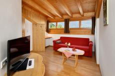 Ferienwohnung Tirol − Wohnbereich