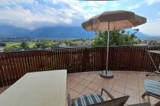 Balkon mit Blick Richtung Meran und auf die Etsch